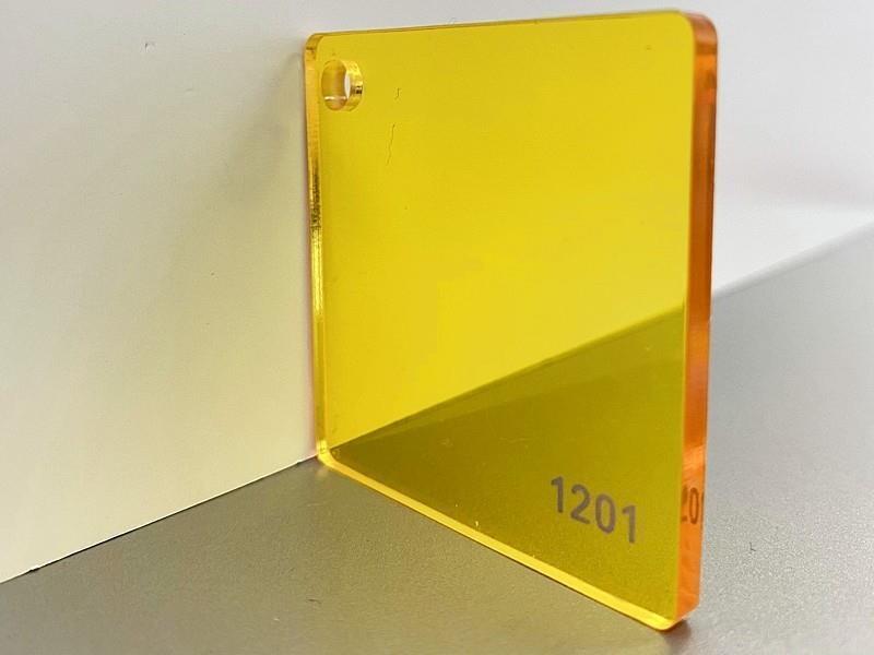 PLEKSI STEKLO, prosojno rumena 1201, deb: 3 mm