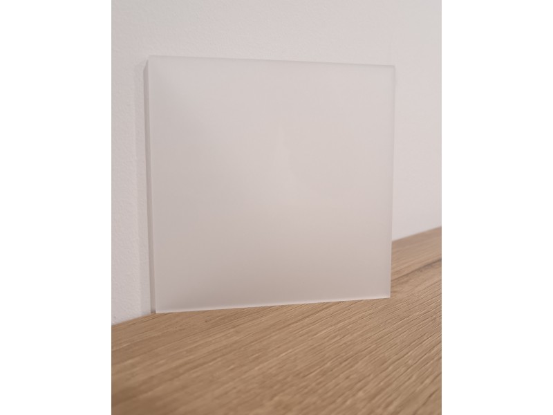 PLEKSI STEKLO, opal, deb: 2 mm 